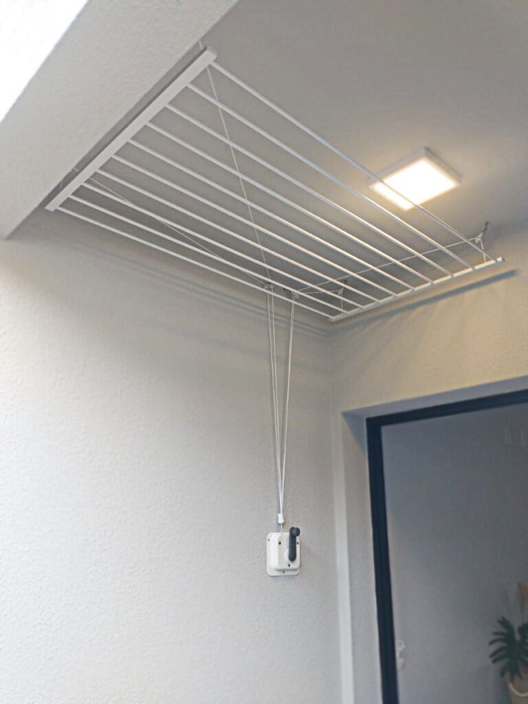 Cloths hangers